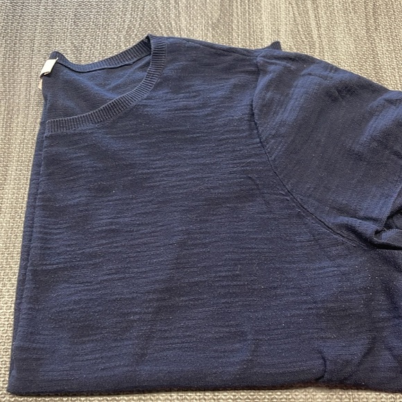 LOFT Navy Crew Neck Short Sleeved Top - Women’s Size XL - Picture 10 of 10